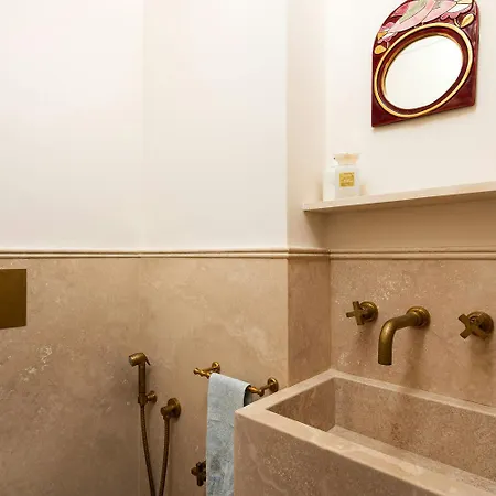 Readhostprofile&scan! Luxury 3-bedroom Retreat With Terrace Appartement Rome